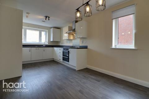 4 bedroom detached house to rent, Westcroft, PETERBOROUGH