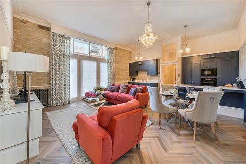 undefined, Carpenters Lane, Cirencester GL7