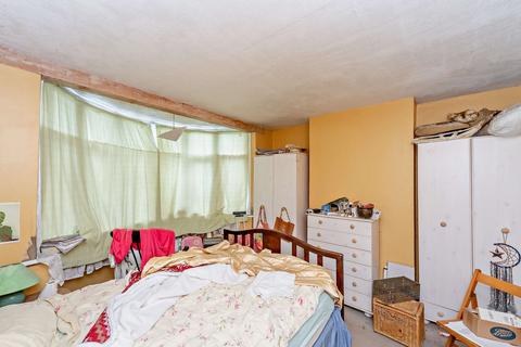 undefined, Braemar Avenue, London, NW10