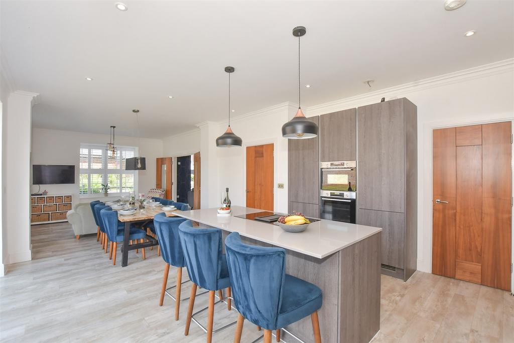 Kitchen/ Dining/ Family Room