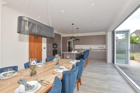 undefined, St. Crispin Close, Worth, Deal, Kent