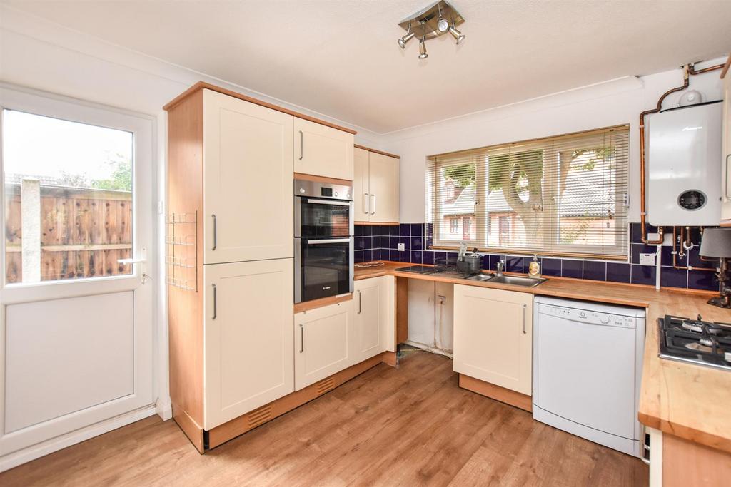 Kitchen B.jpg