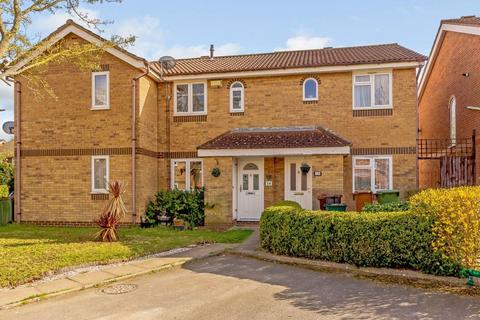 14 Hambleton Close, Worcester Park, KT4 8JL