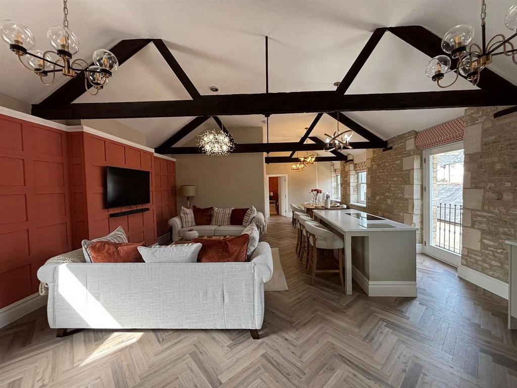 Living area.jpg