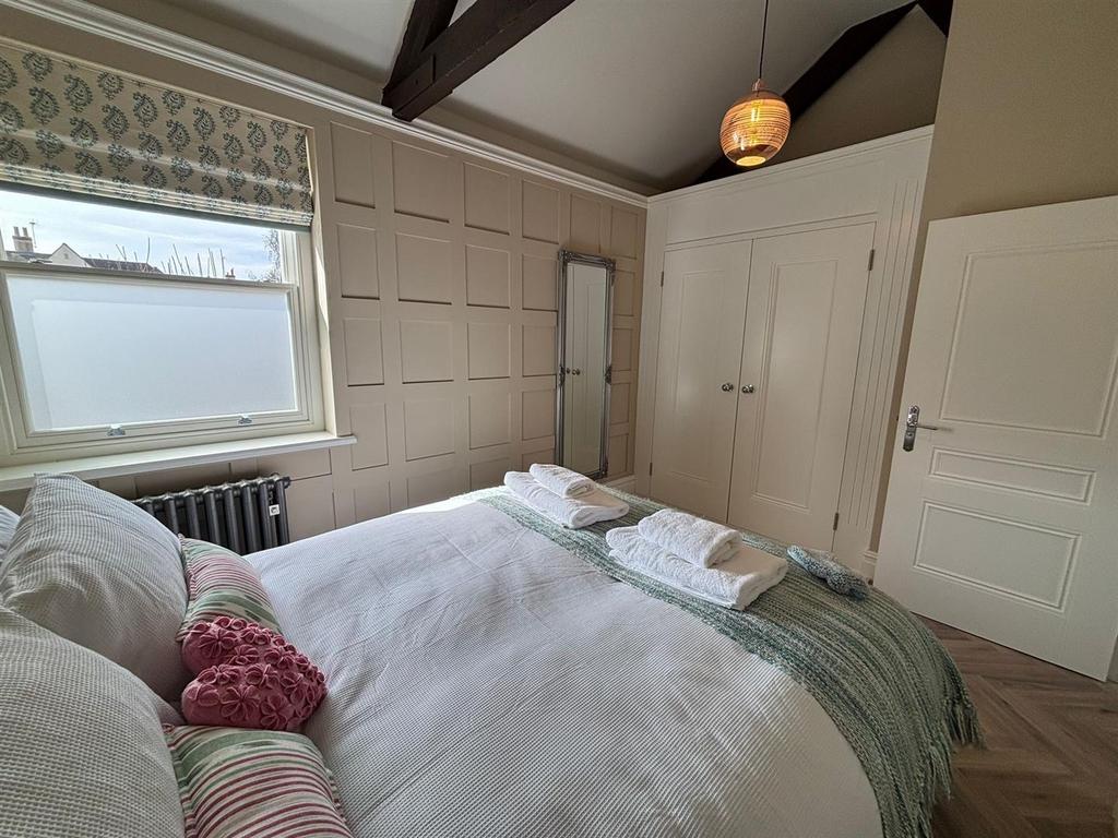 Bedroom 3.jpg