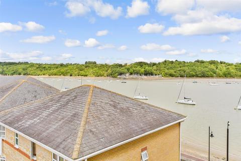 1 bedroom apartment for sale, Dunlin Drive, Chatham ME4