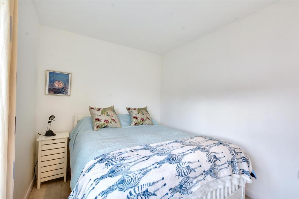 Bedroom 2 5.jpeg