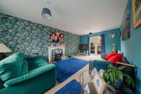 21 Cygnet Way, Staverton, Trowbridge, BA14 8UU