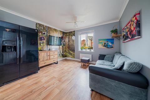 21 Cygnet Way, Staverton, Trowbridge, BA14 8UU