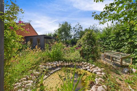 4 Abrey Close, Great Bentley, Colchester, CO7 8FA