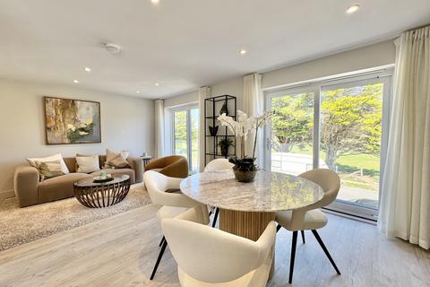 undefined, 18 The Residence, South Road, Hythe, Kent