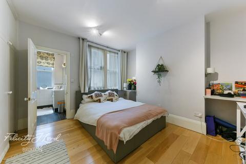 3 bedroom apartment for sale, Canterbury Crescent, London