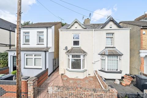 38 Eglinton Road, Swanscombe, DA10 0HS
