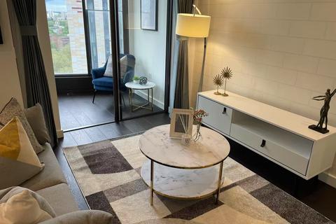 1 bedroom apartment to rent, Bondway, London SW8