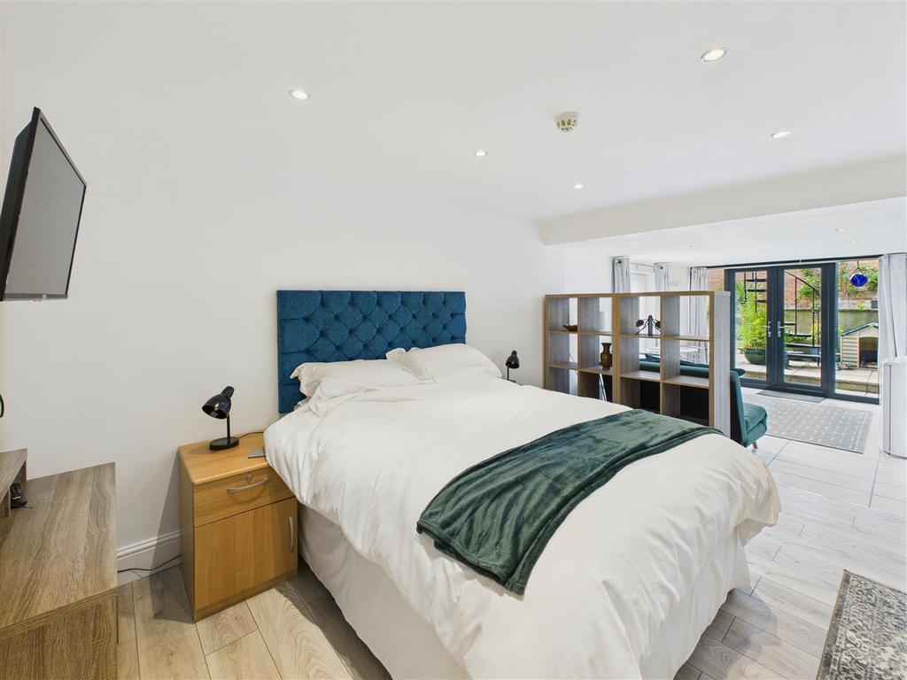 Ground Floor Bedroom suite 1