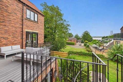 5 bedroom detached house for sale, Redcliff Road, Hessle
