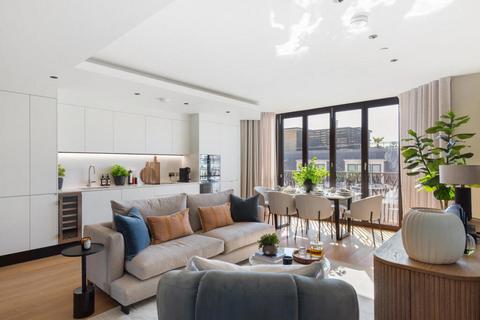 undefined, Great Portland Street, London W1W