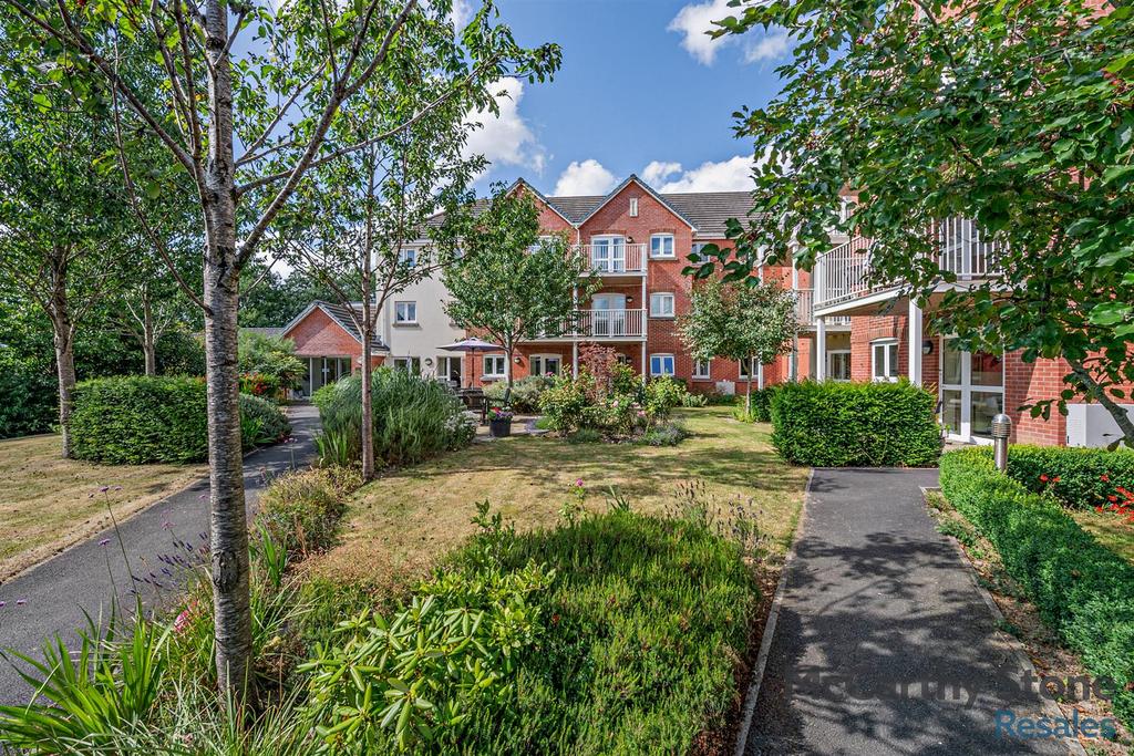 Squire Court