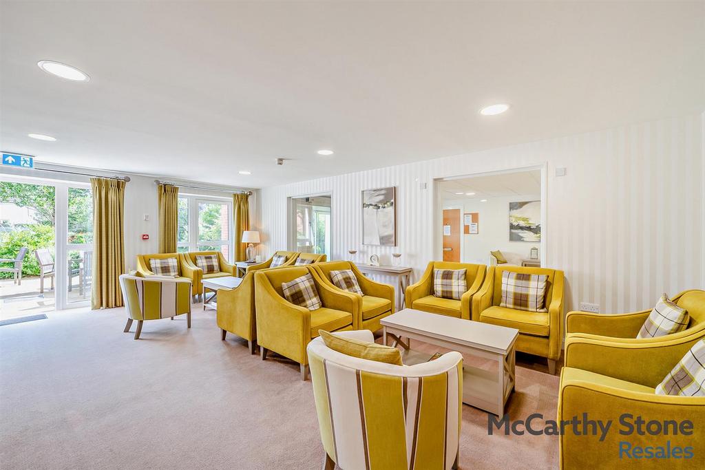 Homeowners Lounge