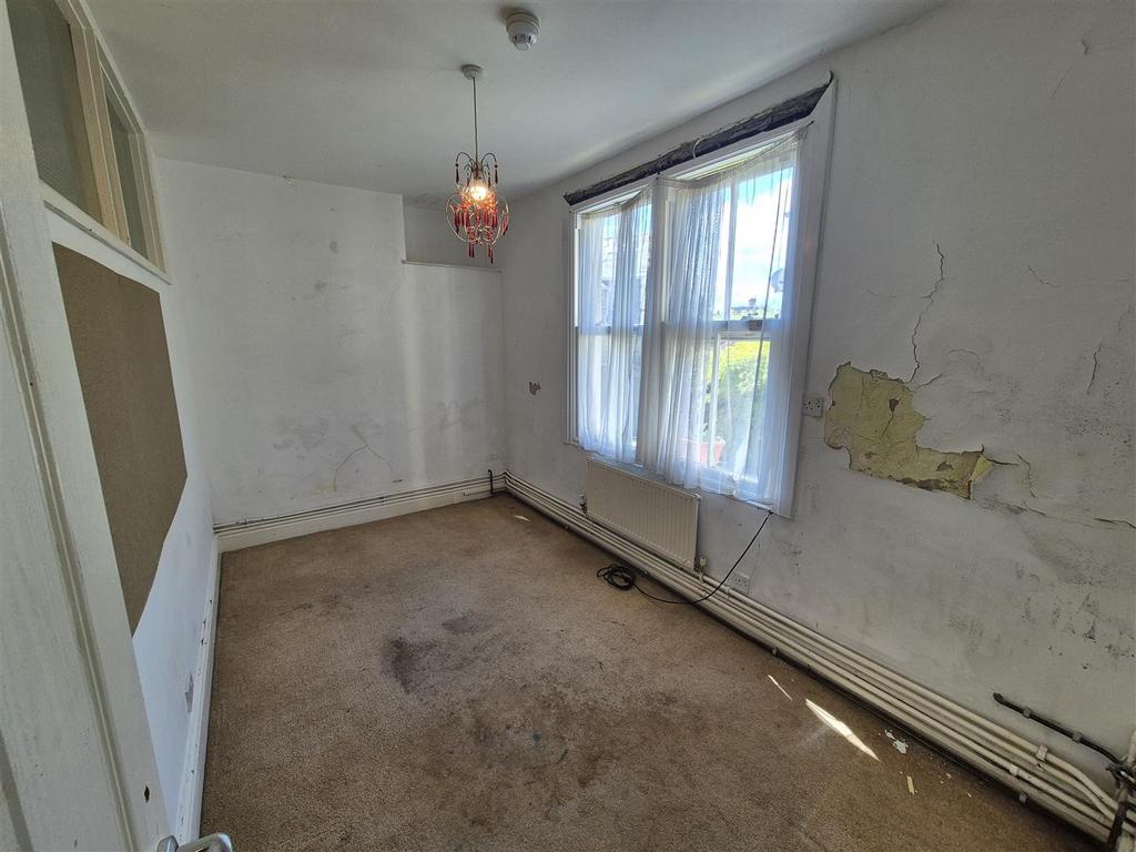 Rear living room