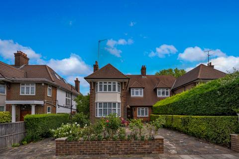 5 bedroom semi-detached house for sale, Farm Avenue, London NW2