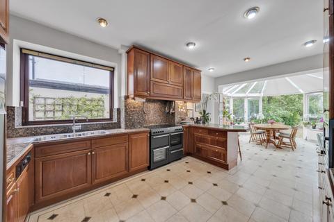 5 bedroom semi-detached house for sale, Farm Avenue, London NW2