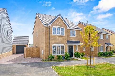 4 bedroom detached house for sale, Cedar Close, Bacton, IP14