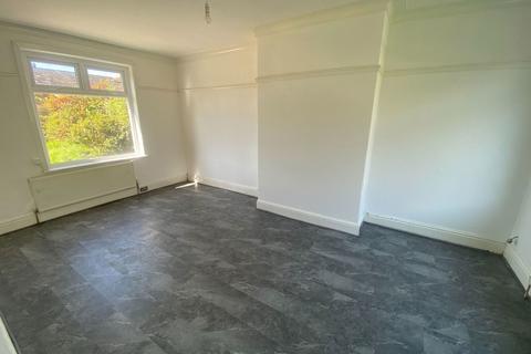 37 Farrow Street, Shaw, Oldham, OL2 7AD
