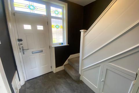 37 Farrow Street, Shaw, Oldham, OL2 7AD