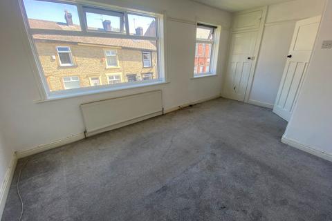37 Farrow Street, Shaw, Oldham, OL2 7AD