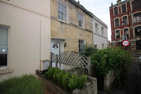 2 bedroom terraced house to rent, Oak Street, Bath