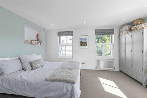 9 Elmtree Road, Teddington, TW11 8SJ