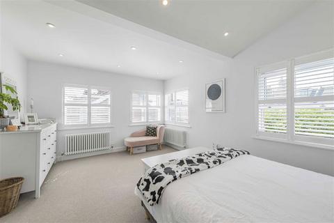 9 Elmtree Road, Teddington, TW11 8SJ