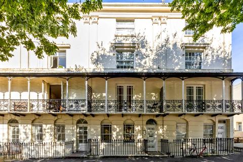 1 bedroom flat for sale, Russell Square, Brighton, East Sussex, BN1