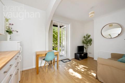 1 bedroom flat for sale, Russell Square, Brighton, East Sussex, BN1