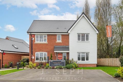 4 bedroom detached house for sale, Cedar Close, Bacton, IP14