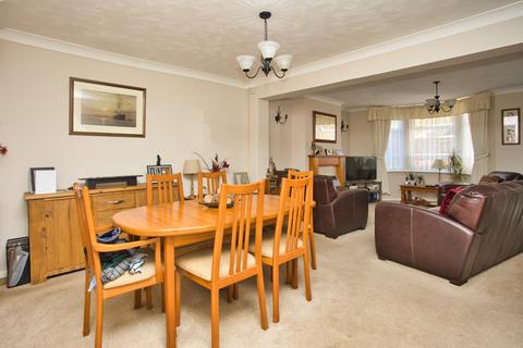 3 bedroom terraced house for sale, Crabble Avenue, Dover, Kent, CT17