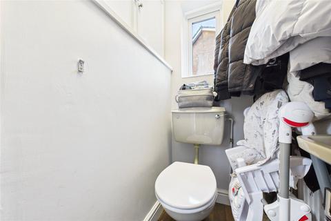 2 bedroom terraced house for sale, Hexham Close, Owlsmoor, Sandhurst, Berkshire, GU47