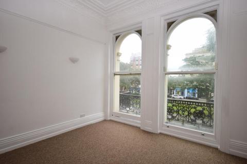 2 bedroom flat to rent, Church Road, Hove