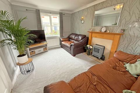 3 bedroom semi-detached house for sale, Coppice Gardens, Hollywood, B47 5JJ