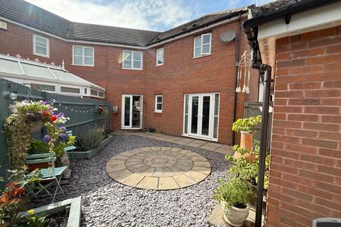3 bedroom semi-detached house for sale, Coppice Gardens, Hollywood, B47 5JJ