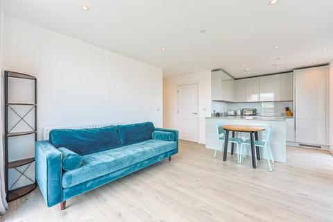 Lismore Boulevard, Colindale Gardens, Colindale, NW9