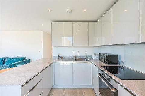 2 bedroom apartment for sale, Lismore Boulevard, Colindale Gardens, Colindale, NW9