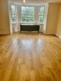 4 bedroom terraced house to rent, Woodside Crescent, Glasgow, G3