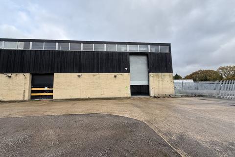 Warehouse to rent - Unit 43A, Passfield Business Centre, Lynchborough Road, Liphook, GU30 7SB
