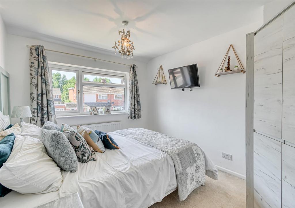 28 Well Meadow-18.jpg