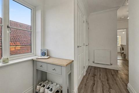2 bedroom flat for sale, Onehouse Way, Stowmarket, IP14