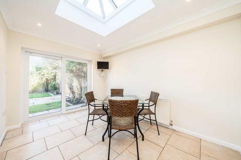 3 bedroom semi-detached house for sale, Sunna Gardens, Sunbury-On-Thames TW16