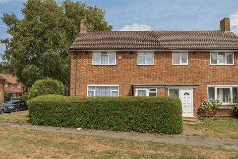 65 Hatch Gardens, Tadworth, KT20 5LD