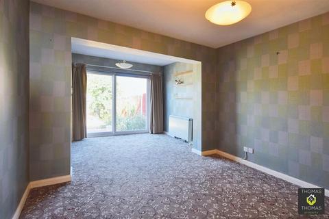 5 bedroom semi-detached house for sale, Innsworth Lane, Longlevens